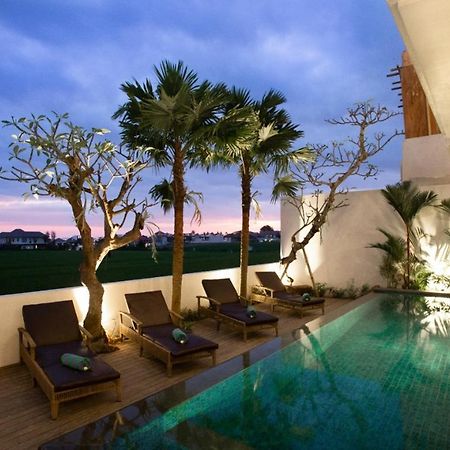 The Kd Suites & Coffee Shop Munggu Luaran gambar