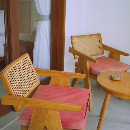 The Kd Suites & Coffee Shop Munggu Luaran gambar