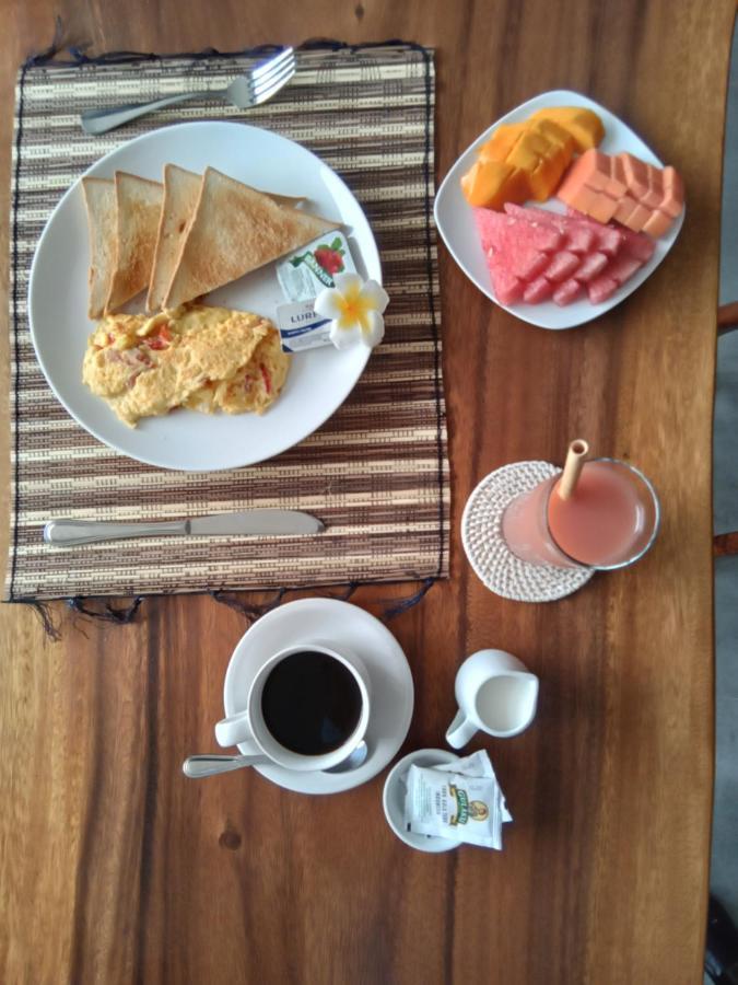 The Kd Suites & Coffee Shop Munggu Luaran gambar