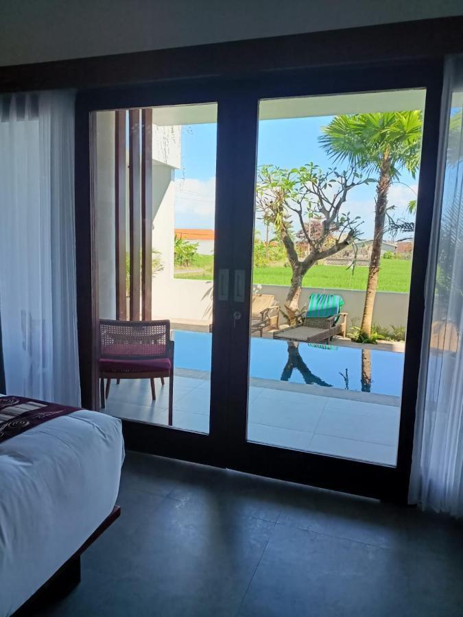 The Kd Suites & Coffee Shop Munggu Luaran gambar