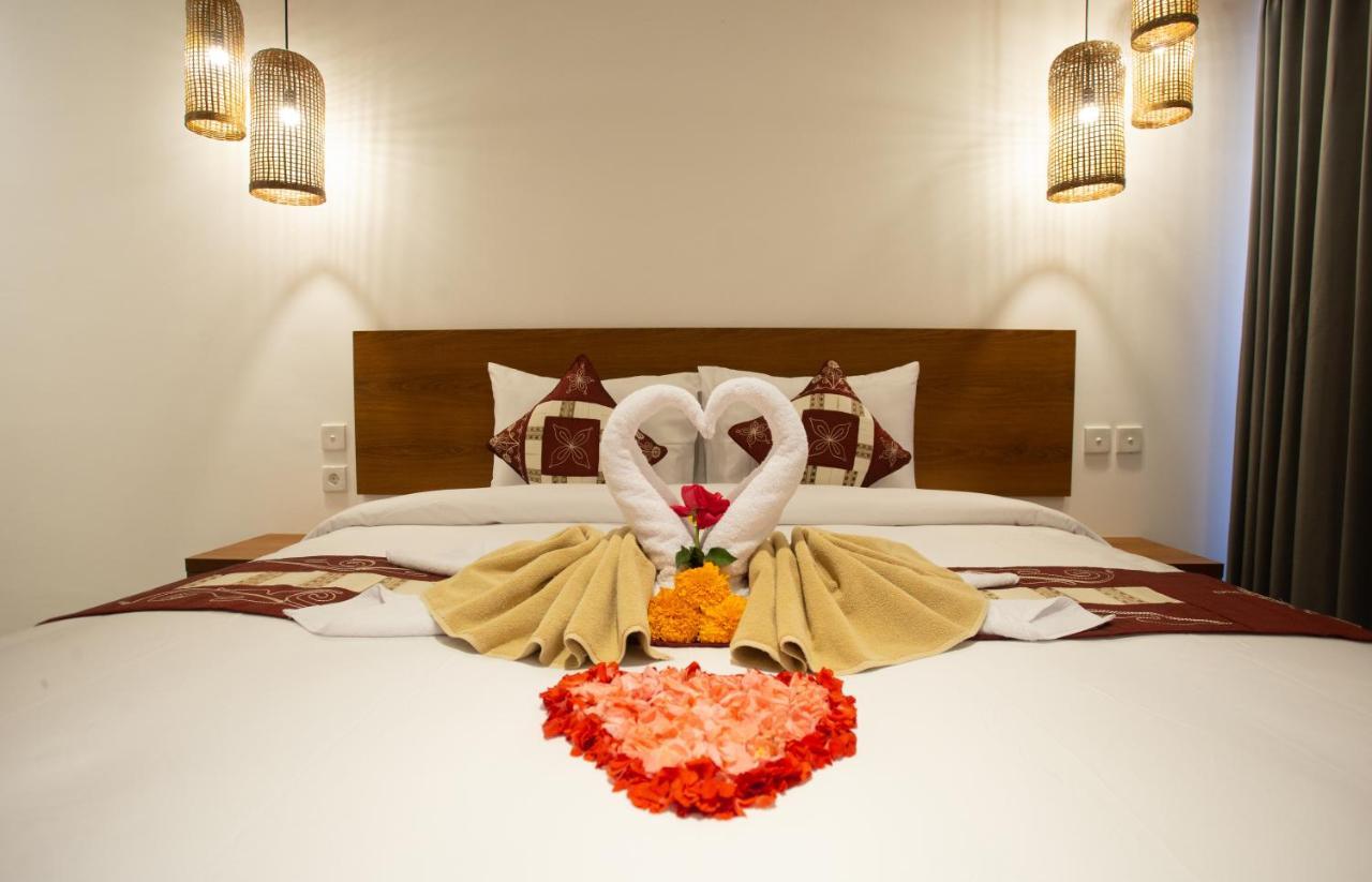 The Kd Suites & Coffee Shop Munggu Luaran gambar